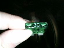 ヒューズが落ちてた。 ヒューズが落ちてた。