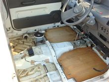 車内清掃~とにかく取り外す (その2) 車内清掃~とにかく取り外す (その2)