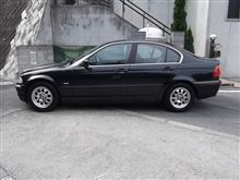 E46 BMW 320i 左H コスモスブラック お決め頂きました。 E46 BMW 320i 左H コスモスブラック お決め頂きました。