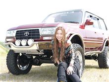 5月26日発売のヨンクルガールでは、女性オーナーさんと愛車の写真を大募集します! 5月26日発売のヨンクルガールでは、女性オーナーさんと愛車の写真を大募集します!