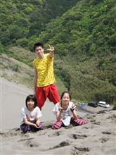 家族で砂山へ~♪ 家族で砂山へ~♪
