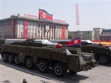 威嚇と実力行使と戦慄と 威嚇と実力行使と戦慄と