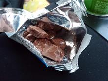 夏の車内のチョコは、、、 夏の車内のチョコは、、、