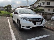 フィットとヴェゼルハイブリッドの代車二台(^^) フィットとヴェゼルハイブリッドの代車二台(^^)