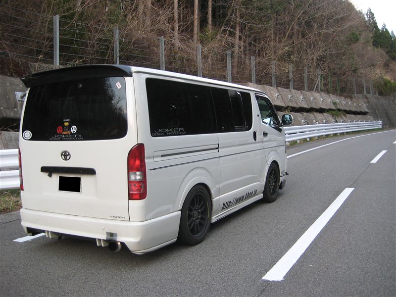 マッキー3さんのハイエースバン