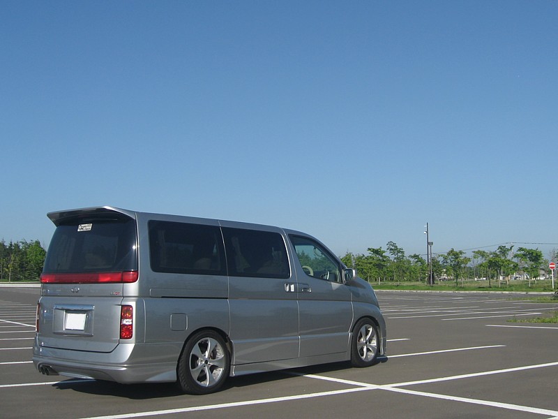 日産 エルグランド