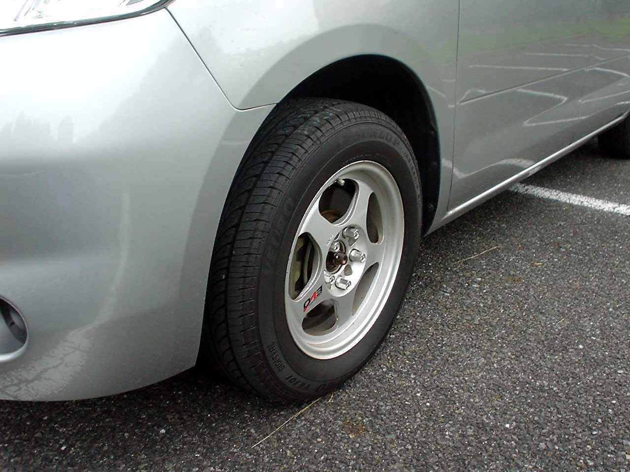 15インチ軽量ホイールに交換 日産 セレナ By のーぐ みんカラ 15インチ軽量ホイールに交換 日産 セレナ By のーぐ みんカラ