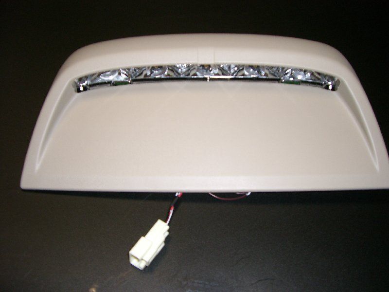 jzs147 14アリスト　純正リアトレイ　ハイマウントストップランプ付き jzs147 14アリスト 純正リアトレイ ハイマウントストップランプ