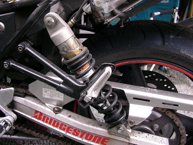 スズキ(純正) GS1200SS純正リアサス のパーツレビュー