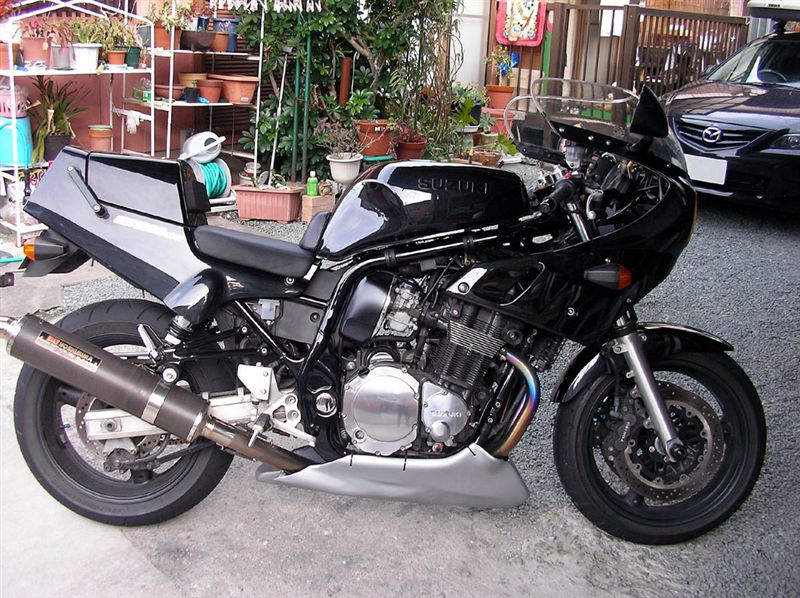 飯田レーシングファクトリーGS1200SS（スズキGS1200SS
