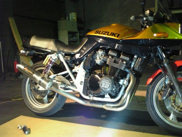 ヨシムラ・チタンサイクロンへ交換(スズキ GSX400S KATANA ヨシムラ・チタンサイクロンへ交換(スズキ GSX400S KATANA