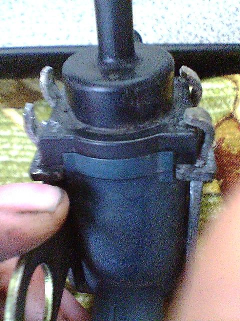 デューティーコントロールソレノイドバルブ分解・洗浄（スバル