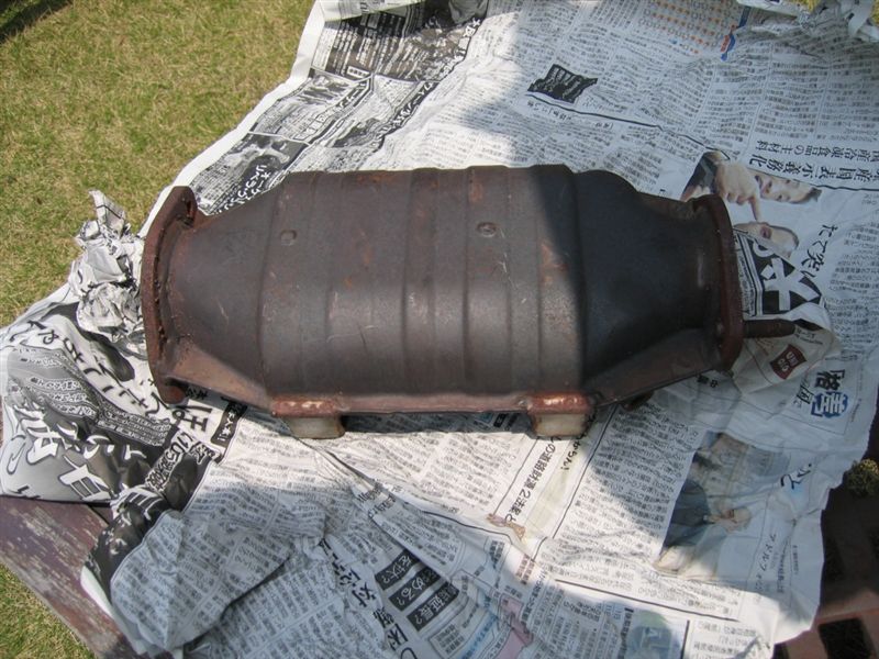 メタル触媒（R32GTSタイプM用）換装その1（日産 ラルゴ