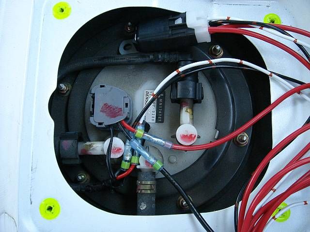 ランサーエボリューションIX サード製 フューエルポンプ用大容量電源ハーネスキット取付 by マスターコード - みんカラ ランサーエボリューションIX サード製 フューエルポンプ用大容量電源ハーネスキット取付 by マスターコード - みんカラ