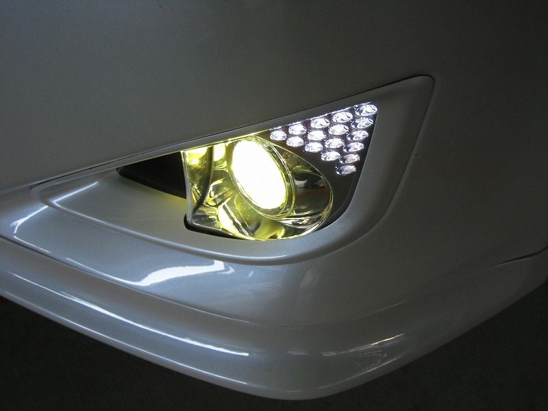 LEXUS純正 ディスクチャージフォグランプ＆ディタイム