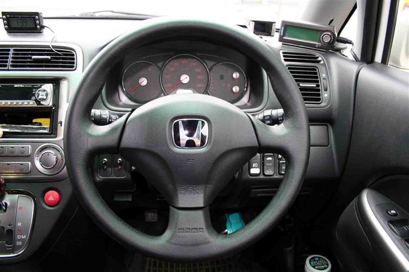 ホンダ純正 Cl7 アコードユーロr Momoステアリング のパーツレビュー ストリーム Tomoki みんカラ