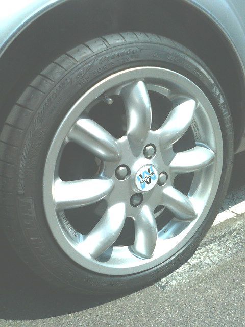 BMW ミニ用 ミニライト 15×6JJ 4－100＋43 のパーツ