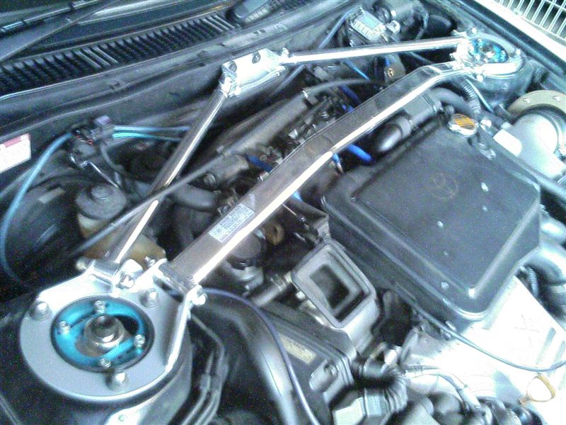 ストラットタワーバー取り付け（トヨタ セリカ・T230系）by shin