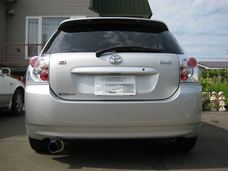 123ランクス：テールランプ電球交換（トヨタ カローラ