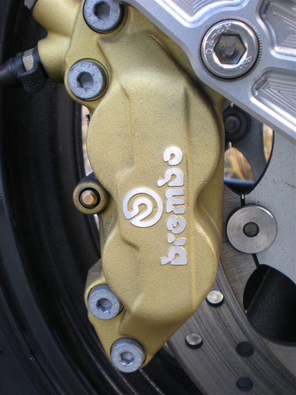 ブレンボ(Brembo) 4ポットキャスティングキャリパー のパーツ