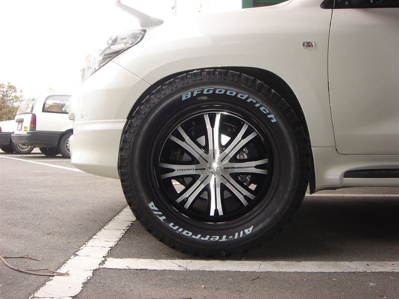 BF Goodrich オールテレーン 285/55R20 のパーツレビュー ...