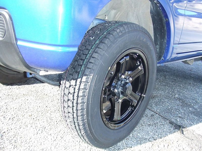 グッドイヤー ラングラーIP/N 175/80R16 のパーツレビュー