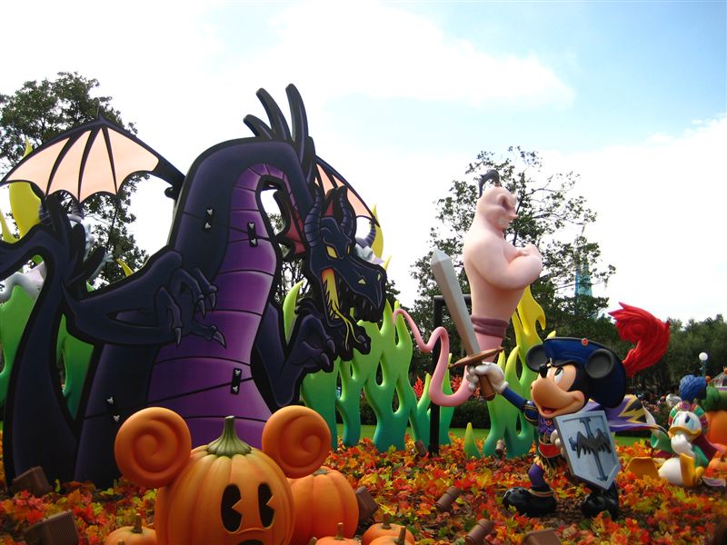 オレンジバードのフォトギャラリー ディズニー ハロウィーン２００８ デコレーション編 トヨタ みんカラ