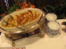 宇都宮は、ホテルの朝食バイキングも餃子！