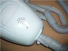 掃除機で掃除