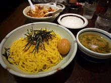 やっぱり・・・シメはラーメン（＾＾；）