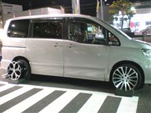 ヤツは禁断の駐車場に…