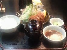 トンカツ食べに…