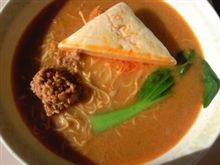 お昼はラーメン☆