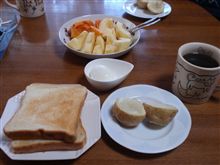  ＾～＾//　朝メニュー♪･･･休日の自宅では！
