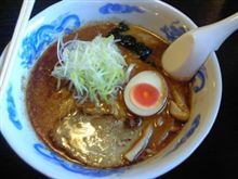 こんな時間に、お昼ご飯
