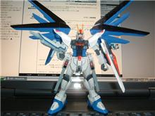 ZGMF-X10A フリーダムガンダム(ハイマットモード) ZGMF-X10A フリーダムガンダム(ハイマットモード)