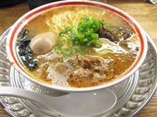 今日のランチは、「じゃんがららーめん」こぼんしゃん味玉入り