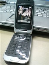 日本語入力の出来ない携帯電話が・・・(^_-)