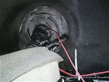 リヤフォグ配線・・・車内へ引き込み編