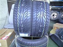 タイヤ入荷