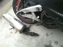 マフラー折れました(TT