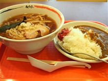 遅いお昼に！　只今銀河モール花巻で食べてました。(^_^)v 