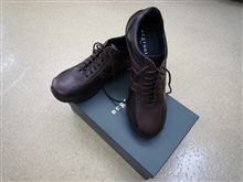 また靴を買いました。