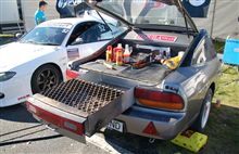 車を…