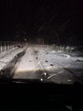 雪降るなか─実家着。