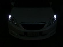 どっちも明るいんだけど・・・・・