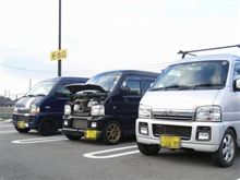 今日は電気屋！？