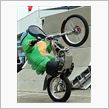 裸眼で立体映像を見ることがで ...