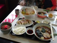 【手もみラーメン　もりもり亭】に・・・。