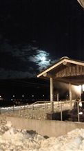足湯と満月